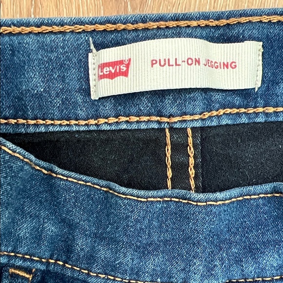 Levi's Dark Blue Pull-On Jegging Denim - Picture 2 of 13